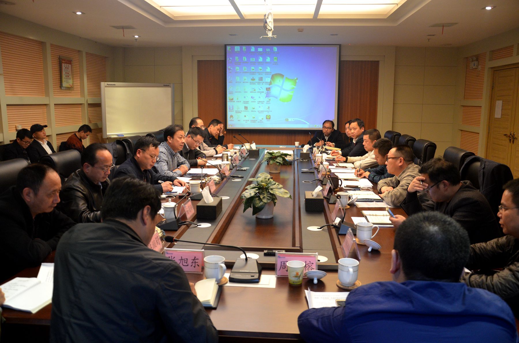 稂水云常務副區(qū)長調(diào)度兩城“生命通道”及通用機場建設(shè)