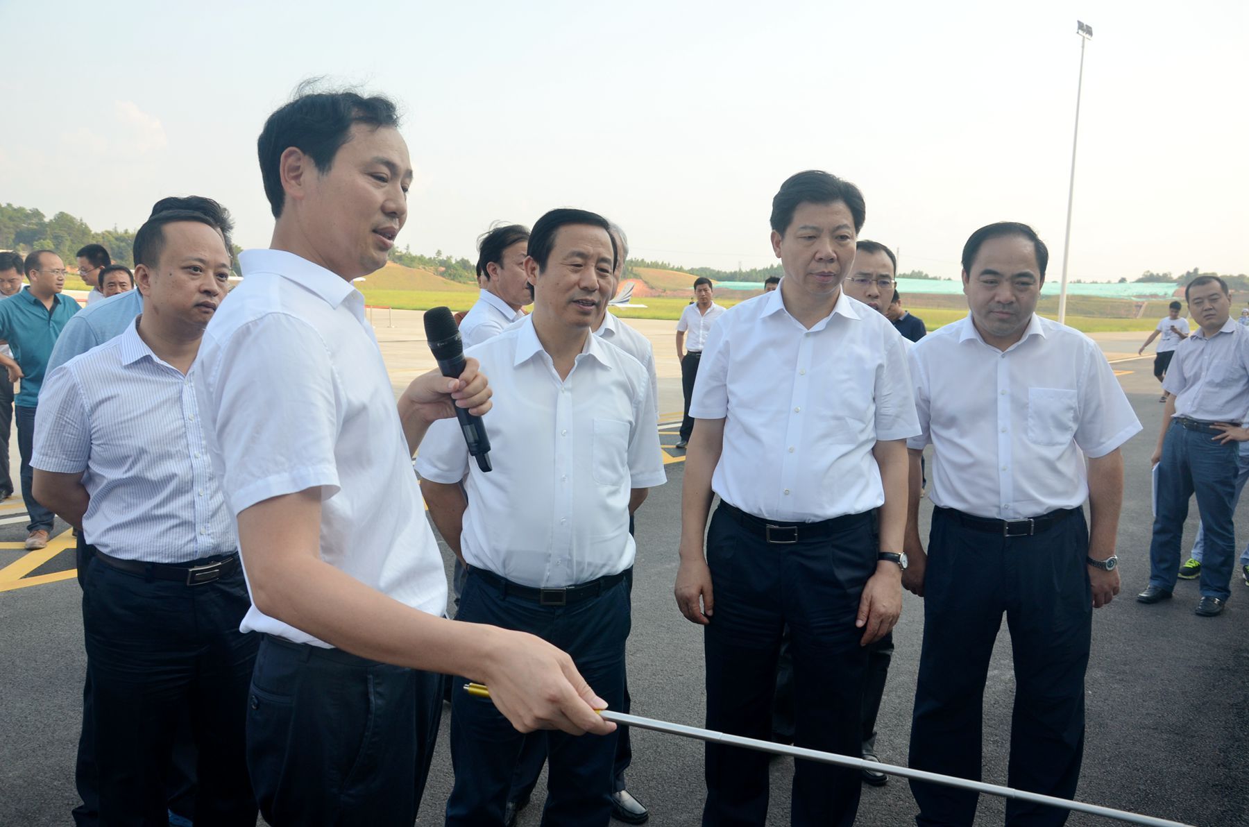 省委副書記、省長許達(dá)哲調(diào)研株洲航空城